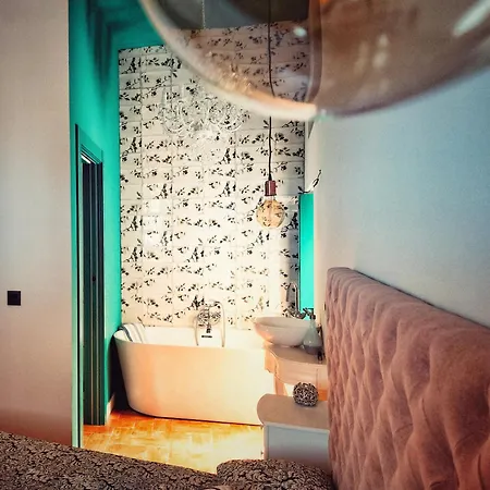 La Mirada De Amelia Nyaraló Tabera de Abajo